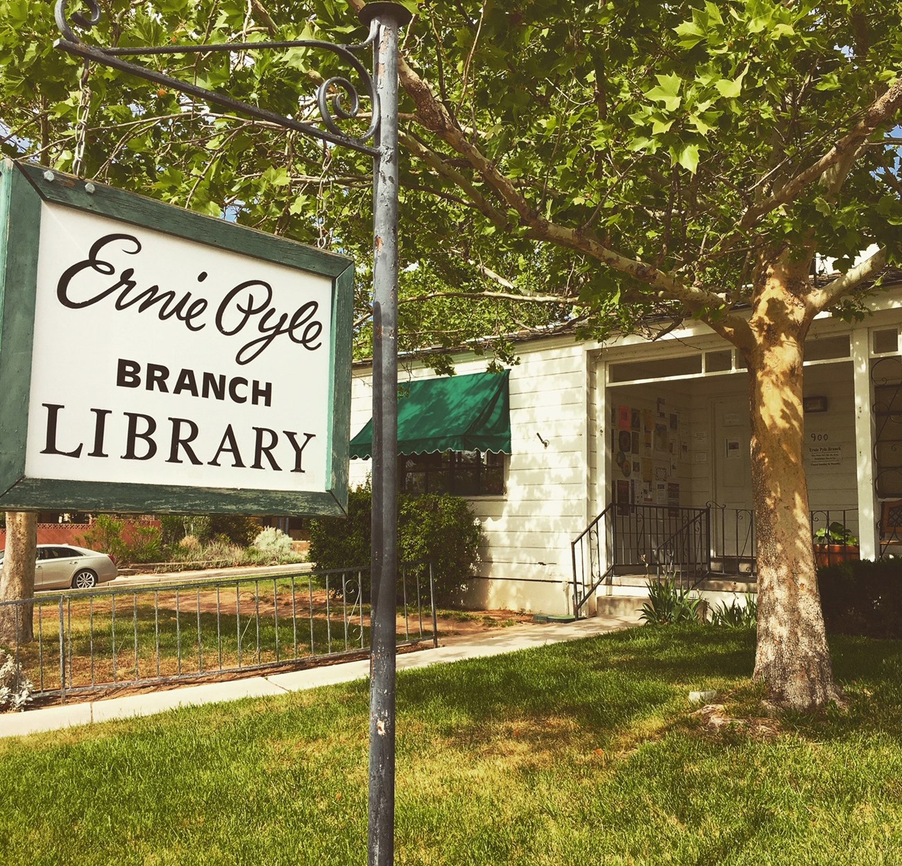 front view of Ernie Pyle House