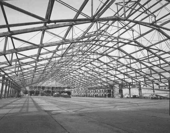 detail of station's exposed trusses