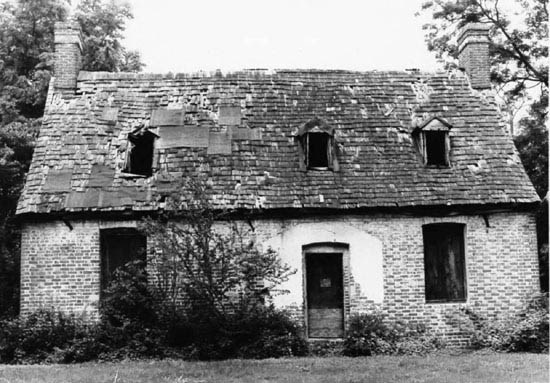 Resurrection Manor in 1974