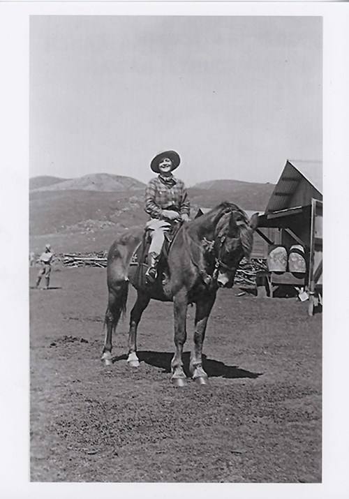 Anna Leialoha Perry-Fiske, 1939 on horseback