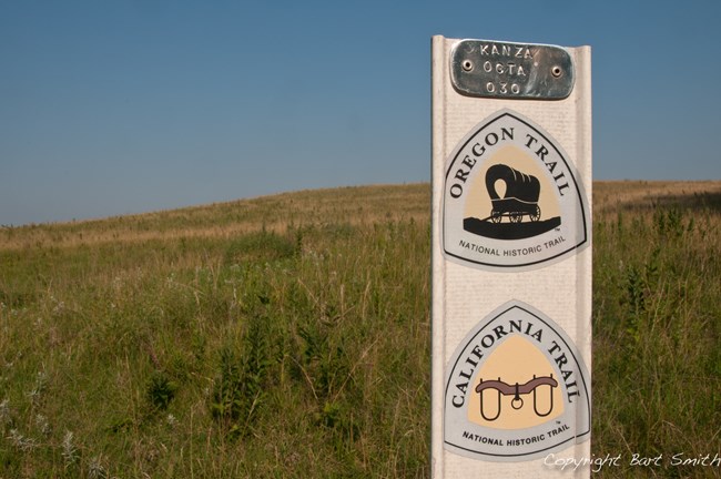 Sign for the Oregon and California Trails