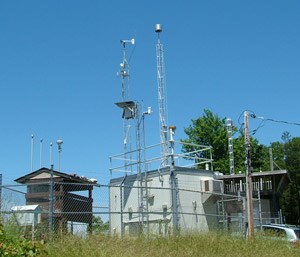 Air quality monitoring station at Great Smoky Mountains NP in North Carolina & Tennessee. Air quality monitoring station at Great Smoky Mountains NP in North Carolina & Tennessee.