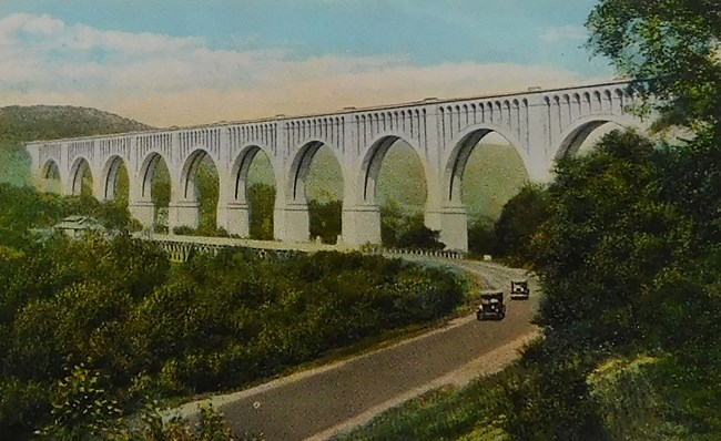 lt= Nicholson Bridge on the Lackawanna Trail