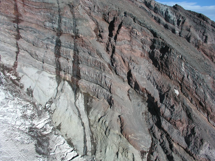 vhp_img417 photo of a cliff of layered rocks