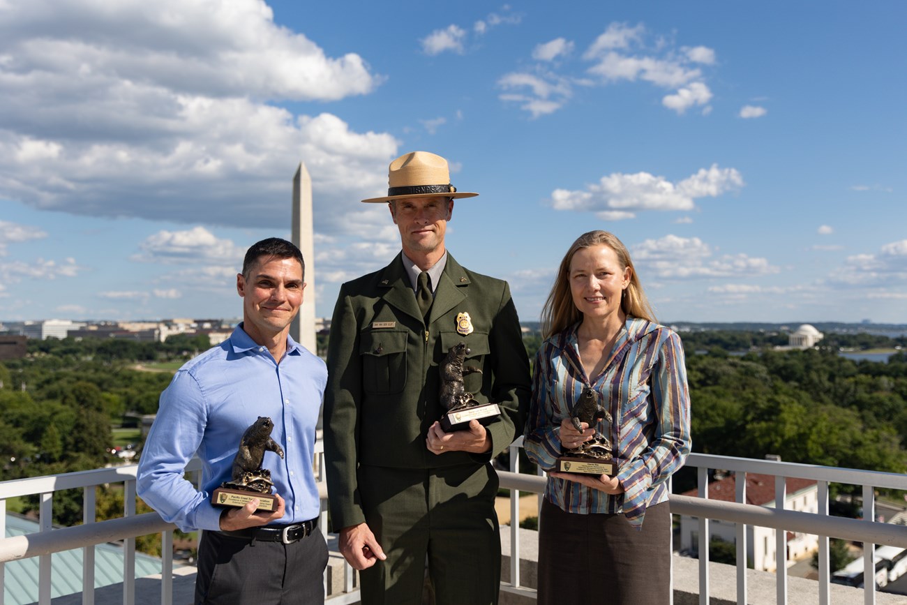 2023 Wilderness Stewardship Award recipients The 2023 Wilderness Stewardship Award recipients receive their bronze statues.