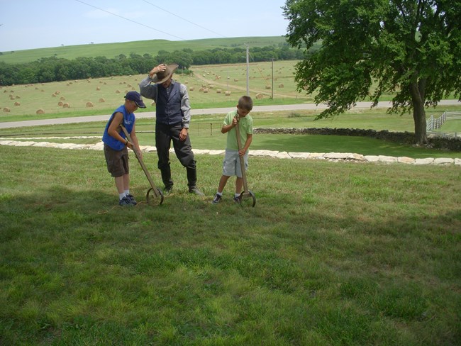 kids playing historic games