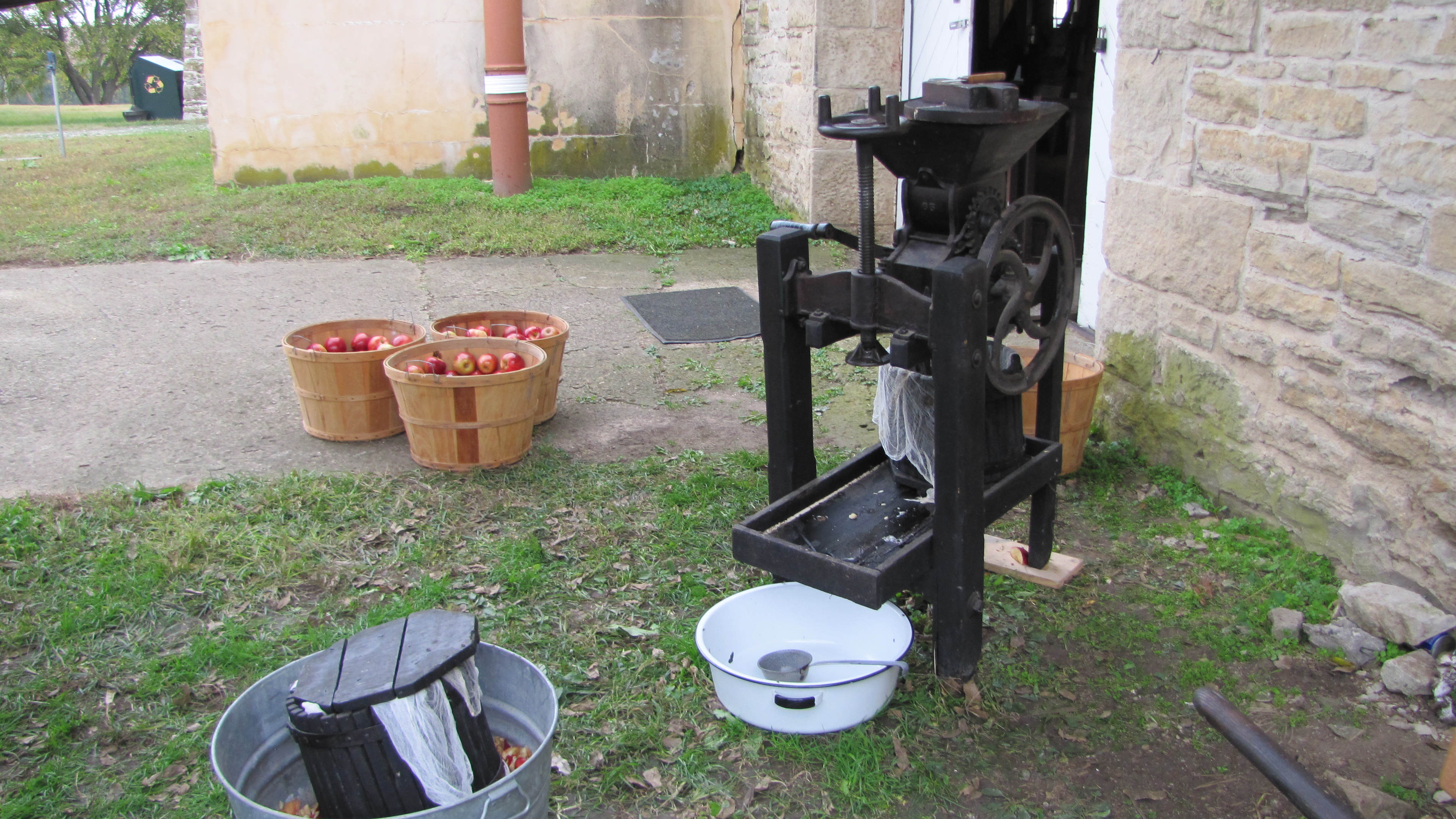 cider press in action