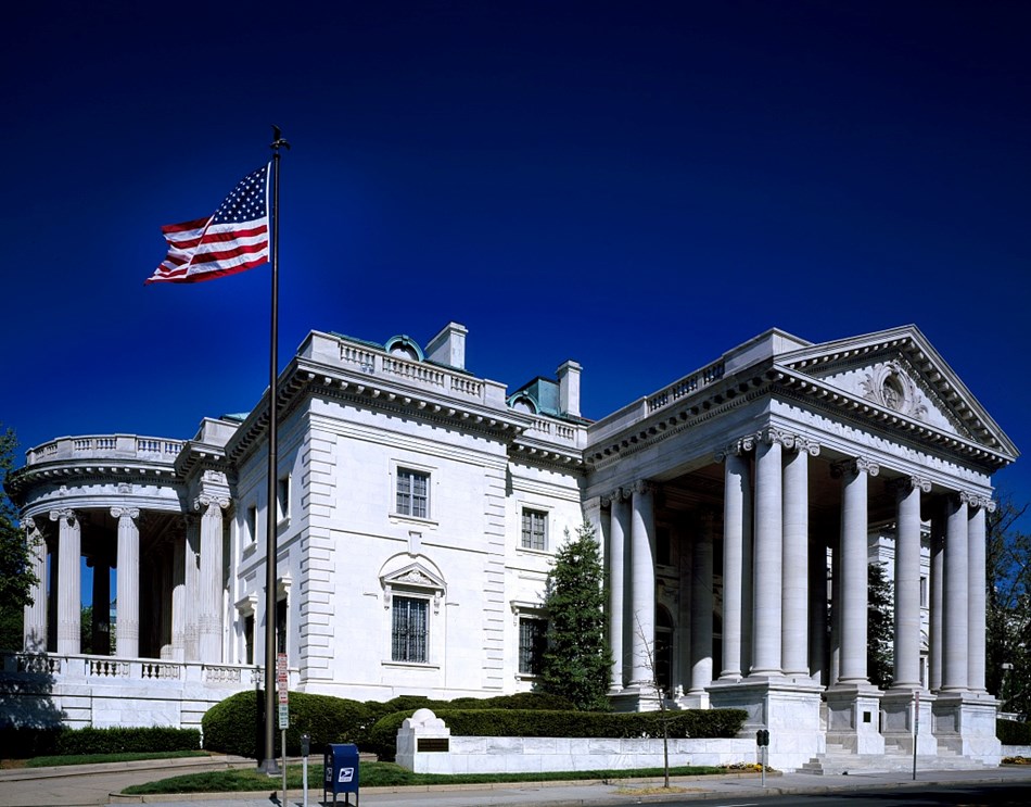 Exterior of Constitution Hall in Neoclassical style, made of limestone. Photo circa 1980s. Exterior of Constitution Hall in Neoclassical style, made of limestone. Photo circa 1980s.