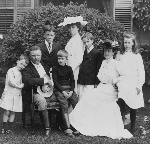 Theodore Roosevelt and family in 1903. Theodore Roosevelt and family in 1903.