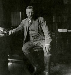 President Roosevelt in library