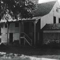 Historic photograph of the kitchen house, early 20th century