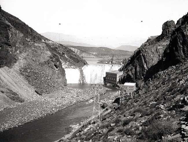 Building Roosevelt Dam1