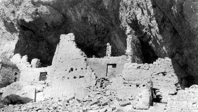 Upper Cliff Dwelling before Stabilization
