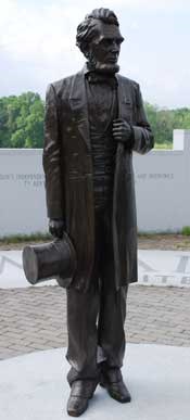 President Abraham Lincoln Bronze Statue - Kentucky Monument President Abraham Lincoln Bronze Statue - Kentucky Monument