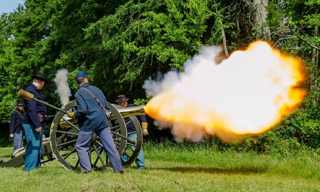 Union trrops - living history - fire the park's 12 pound cannon.