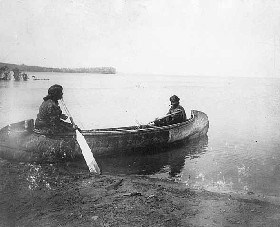 Historic Ojibwe Canoe Historic Ojibwe Canoe