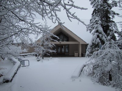 The front of the Rainy Lake Visitor Center with a fresh coat of snow