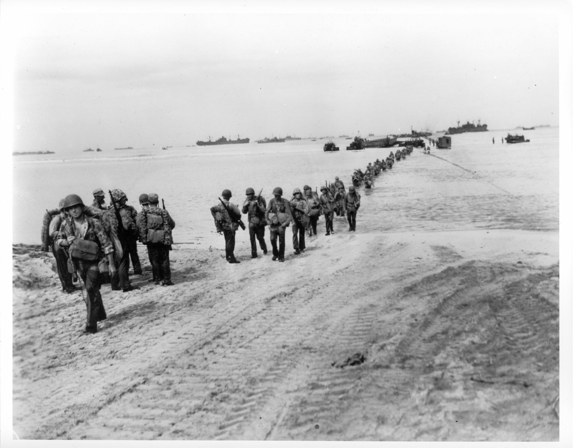01 Marines wade ashore (Nat Arch 127-GW-1446-93540)