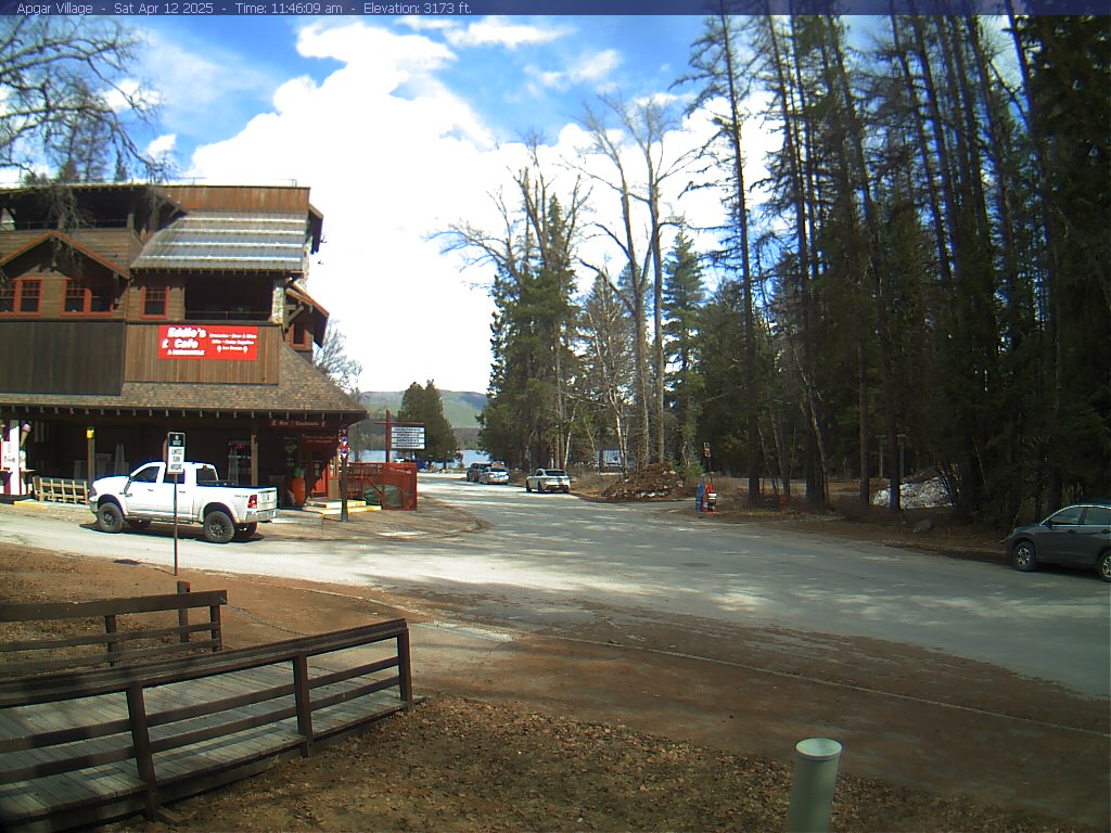 GLACIERNP/apgarvillage / Apgar Village  webcam 