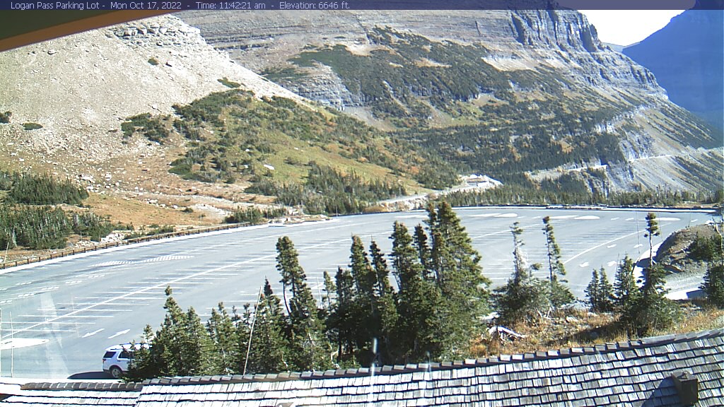 Photo of Logan Pass Parking Lot