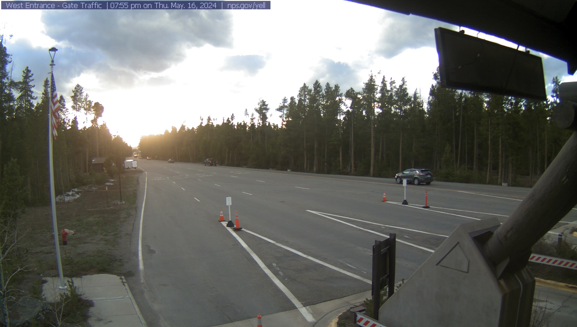 Yellowstone Entrance - Web Cam Down Temporarily