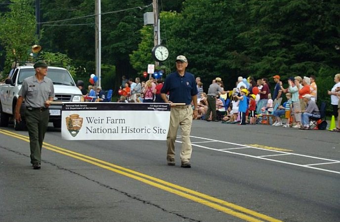 Bob (right) at the Nod Hill Parade Bob (right) at the Nod Hill Parade
