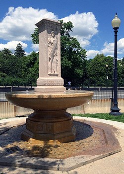 The Butt-Millet Memorial Fountain, with two bas-relief sculptures, sits just south of the White House on the Ellipse. The Butt-Millet Memorial Fountain, with two bas-relief sculptures, sits just south of the White House on the Ellipse.
