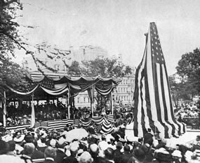 Rochambeau Statue and surroundings before unveiling, May 24, 1902.  DeB. Randolph Keim, Rochambeau: A Commemoration by the Congress of the United States of America of the Services of the French Auxiliary Forces in the War of Independence. Washington, D.C.: Government Printing Office, 1907.