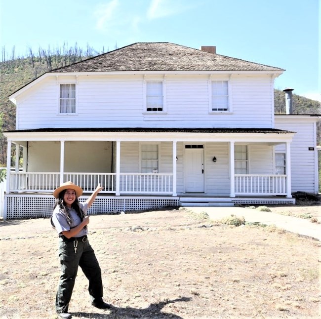 Whiskeytown 2021 bilingual park ranger Sheila Garcia in front of Camden House.