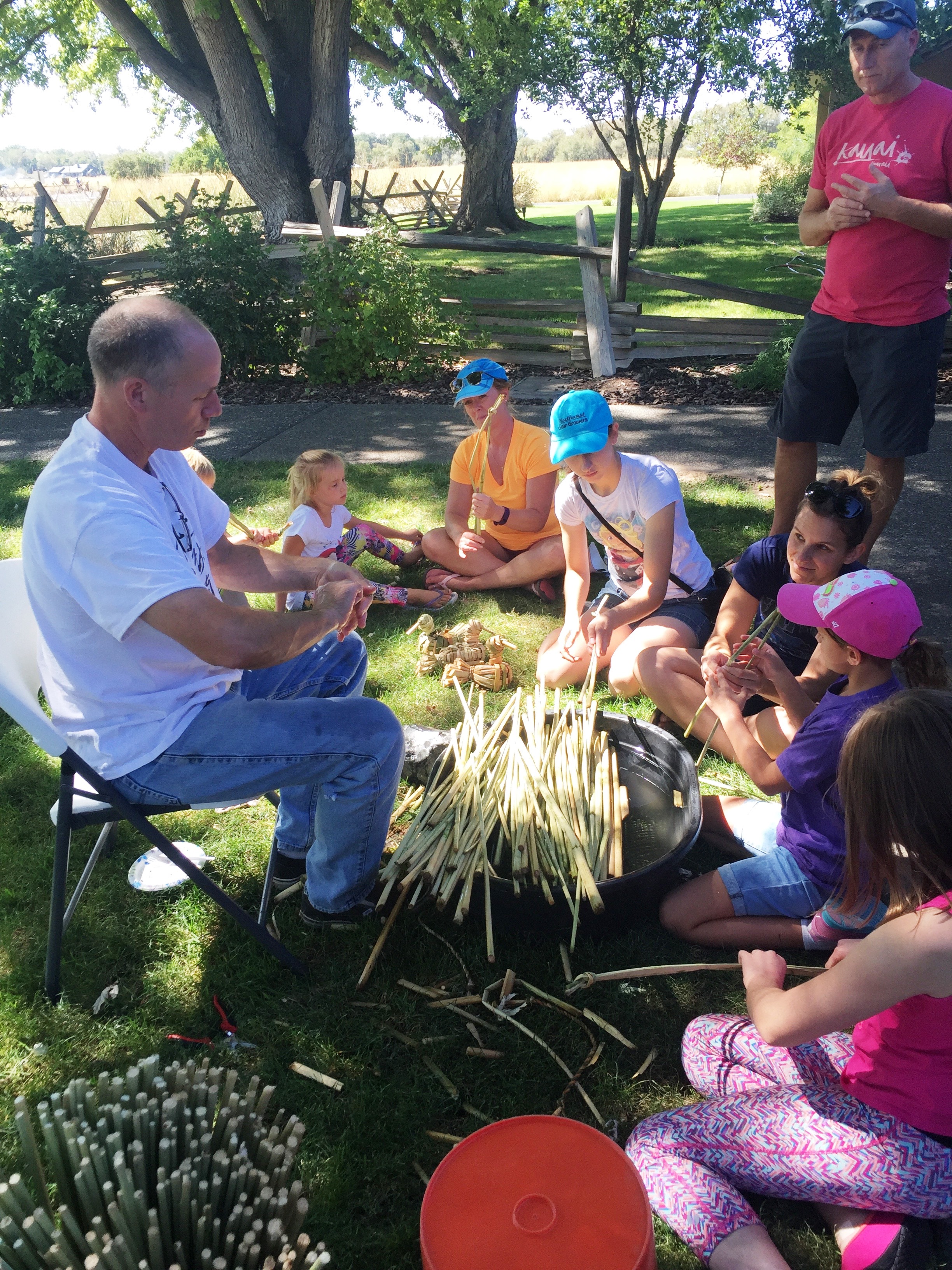 Tom Bailor making tule ducks Making decoy ducks from tule reeds
