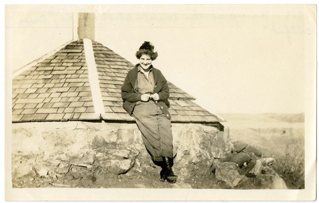 Meta Brazell in her cave outfit in 1919