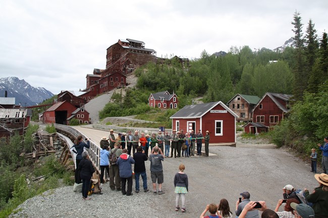 Kennecott Exhibits Ribbon Cutting Photo2