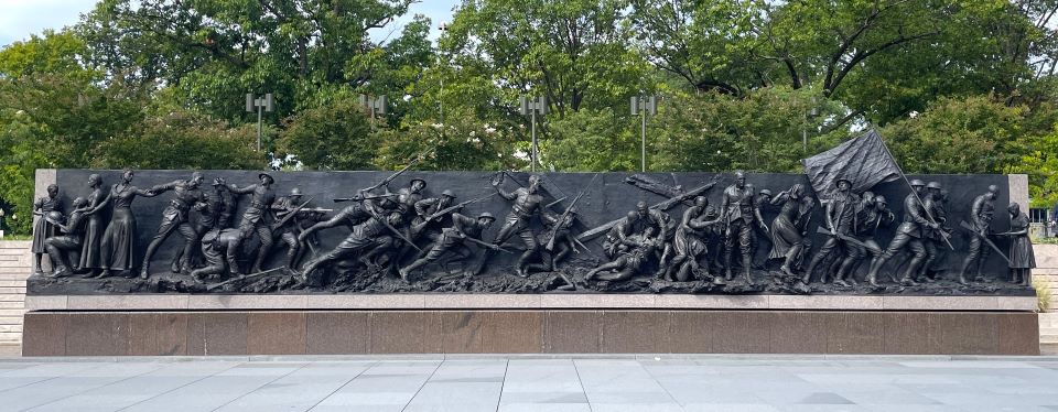 WWI-Memorial-Soldiers-Journey-plaza-wide-level-summer-NPS-Photo-NSA-crop-mdl.jpg?maxwidth\u003d1300\u0026autorotate\u003dfalse