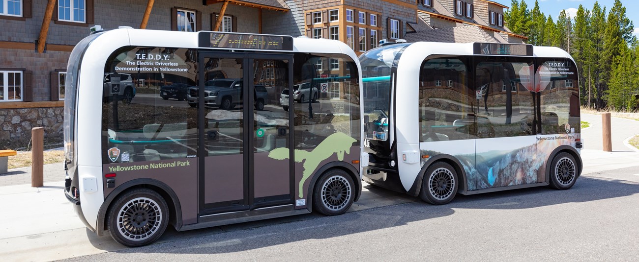 Automated shuttle parked in front of Canyon Lodge