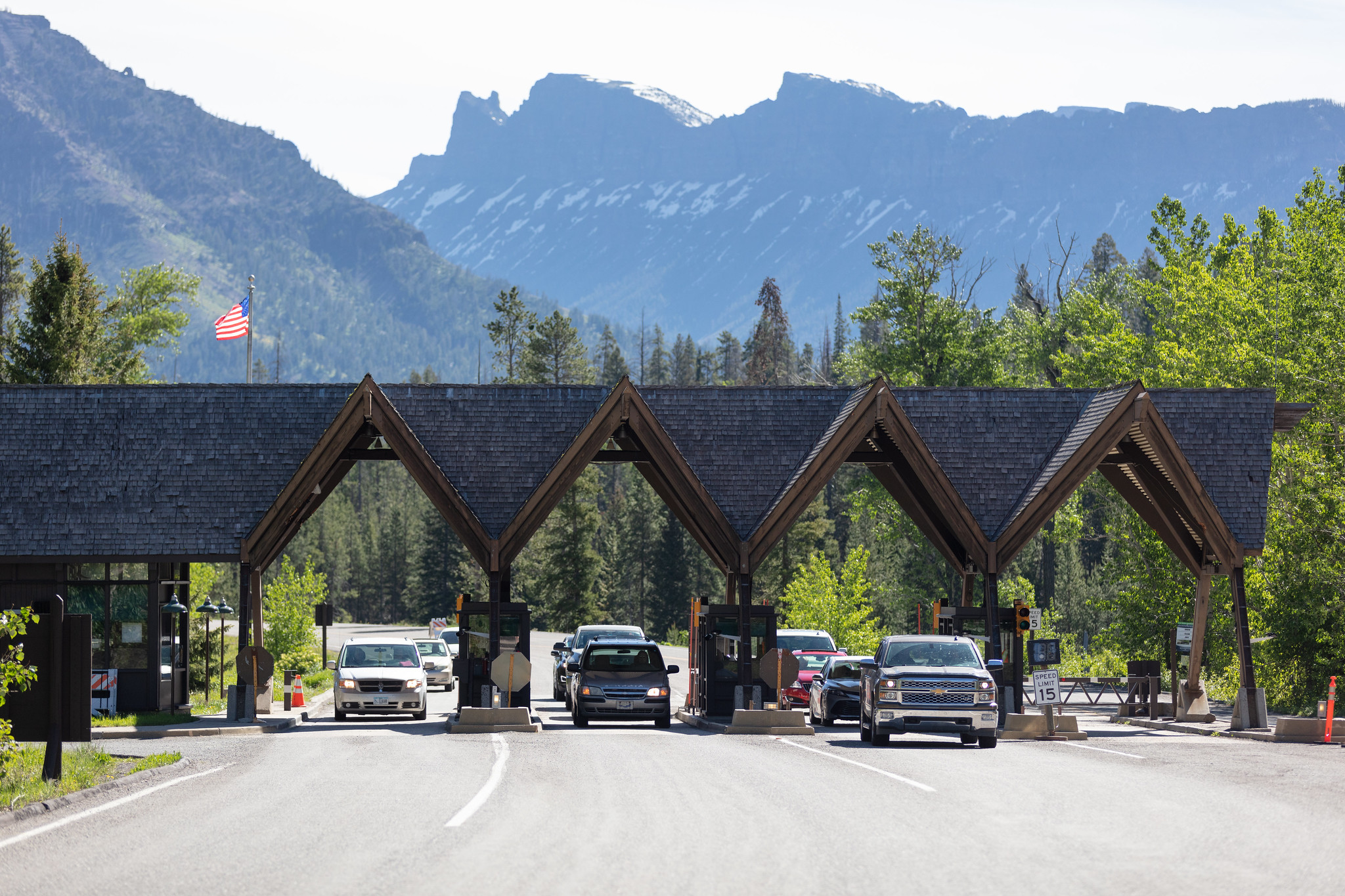 Cars coming through the East Entrance