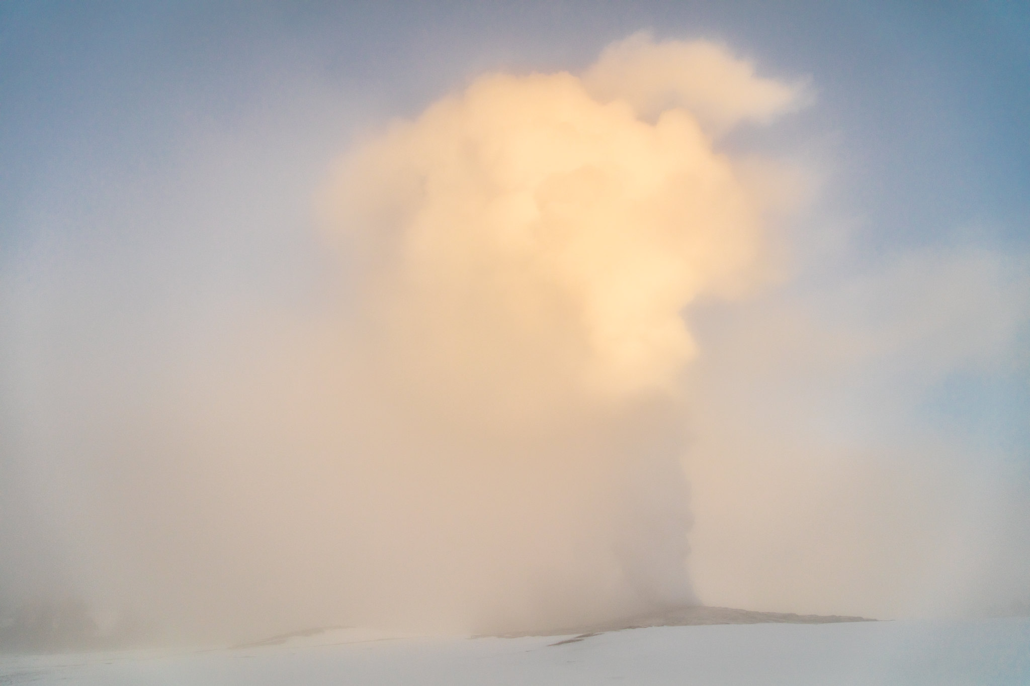 Old Faithful eruption in an inversion