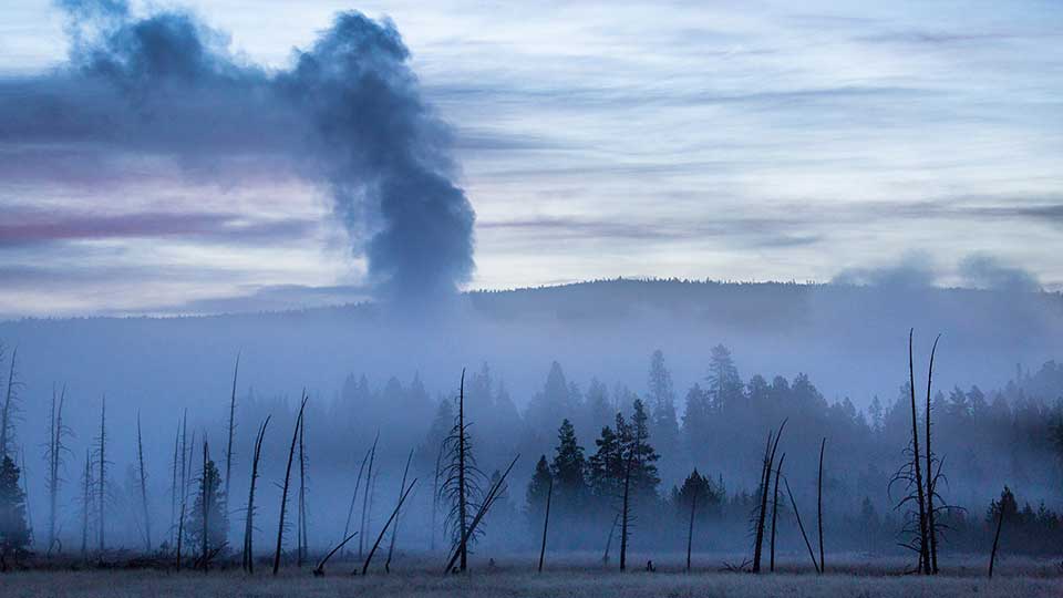 Dawn eruption of Great Fountain Geyser.