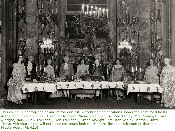 This ca. 1927 photograph of one of the earliest Bracebridge celebrations shows the costumed hosts in the dining room alcove. 