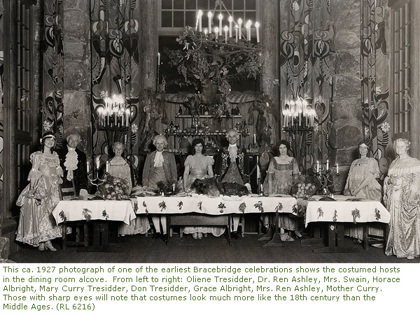 This ca. 1927 photograph of one of the earliest Bracebridge celebrations shows the costumed hosts in the dining room alcove. This ca. 1927 photograph of one of the earliest Bracebridge celebrations shows the costumed hosts in the dining room alcove.
