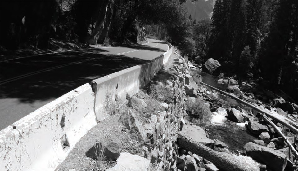 Section of El Portal Road that is failing