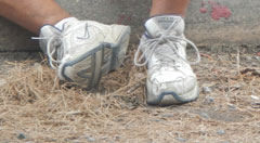 Tennis shoes