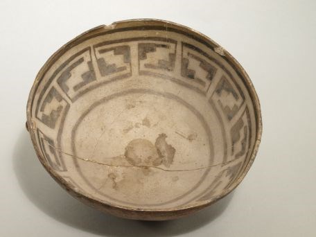 North Creek Black-on-gray Bowl
Zion Museum Collection ZION 47 North Creek Black-on-gray Bowl
Zion Museum Collection ZION 47