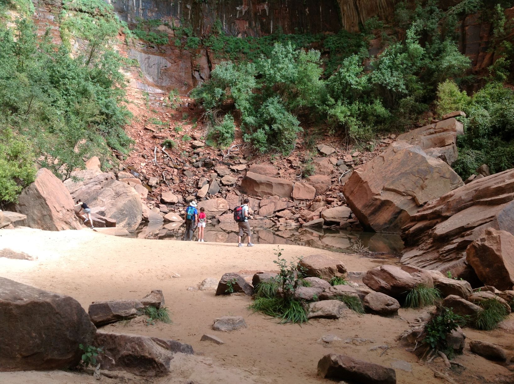 Upper Emerald Pools with two hikers